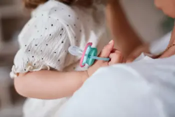پستانک بلای ۱۸ ماه
